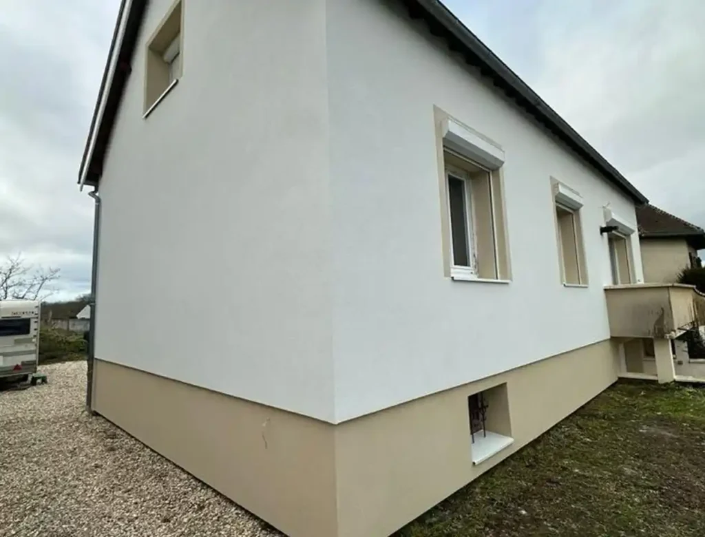 Remise en état des façades - 2 APRES (2)